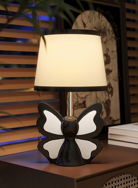 法式蝴蝶创意台灯瓶桌面装饰卧室书房玄关客厅床头灯中古风