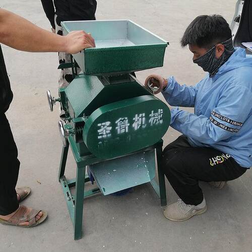 新型多功能粮食挤扁机花生玉米破瓣机对辊式压扁机 - 图1
