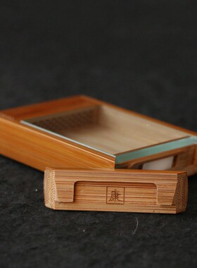 沪上海派名家曹自康本工精工制作老玉竹精工制作榫卯结构鸣虫盒竹
