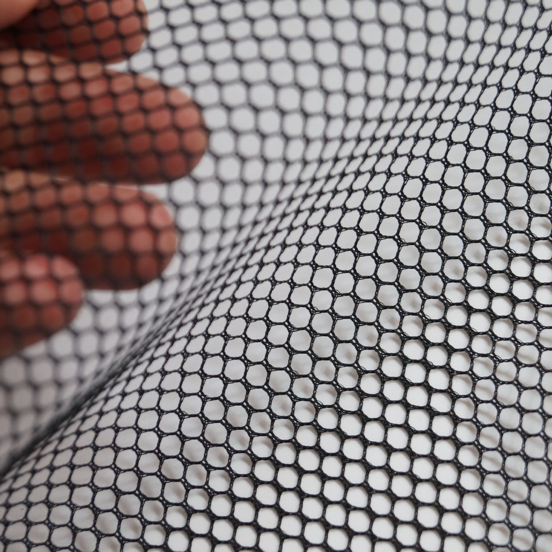 六角网眼布现货96g黑色4mm遮挡防护单孔网布硬运动服鞋面渔网,淘宝优惠券,粉丝福利购,淘宝优惠卷