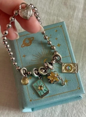 塔罗秘境复古做旧塔罗牌日月星辰手链小众独特设计高级感手链女