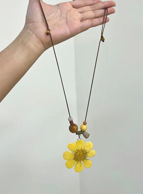 春花物语_新中式多巴胺花朵项链女小众设计长款吊坠2026新款配饰