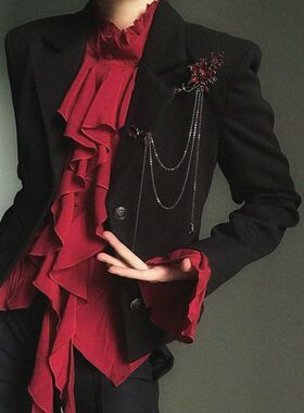 华晨宇火星演唱会暗黑链条胸针
