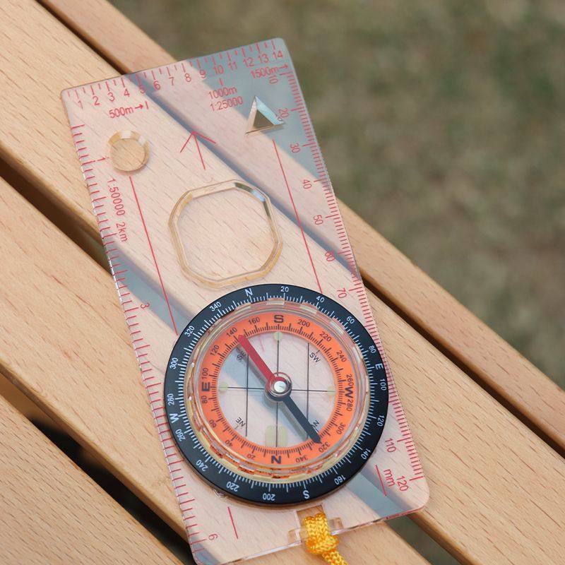 户外指南针比例尺多功能指北针绘图尺户外野营地图尺指南针带挂绳,淘宝优惠券,粉丝福利购,淘宝优惠卷