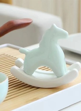 创意童年摇马绿马家居客厅办公室装饰玄关陶瓷工艺品