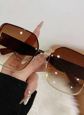 2025新款m字母小红书同款方形墨镜女高级感时尚网红潮街拍太阳镜