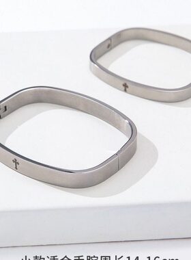 男士退色不情侣手镯时尚方形仰赖 钛十字架手环学生现货钢潮款女