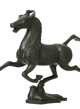 马踏飞燕铜马铜工艺品客厅办公桌家居摆设马到成功铜奔马