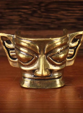 三星堆黄铜大立人像纵目面具