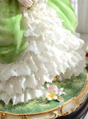 欧式奢华贵妇陶瓷人物手工摆件家居电视柜桌面玄关办公室长辈送礼