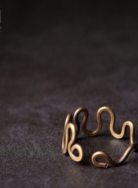 非鱼之家原创手工曲线黄铜丝戒指男复古简约气质女士情侣森系首饰