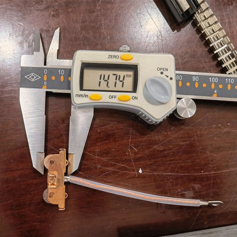 滑车碳刷 滚式碳刷 拉布机滑车碳刷 铺布机滑车圆形电刷,淘宝优惠券,粉丝福利购,淘宝优惠卷