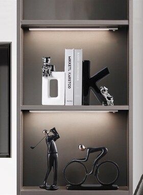 运动个性创意桌面装饰品客厅酒柜B办公室展示柜装饰电视柜入口装