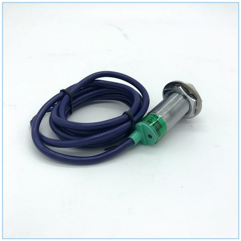 飞凌电气接近开关FA18-8NA NPN三线常开感应距离8MM现货 厂家直销,淘宝优惠券,粉丝福利购,淘宝优惠卷