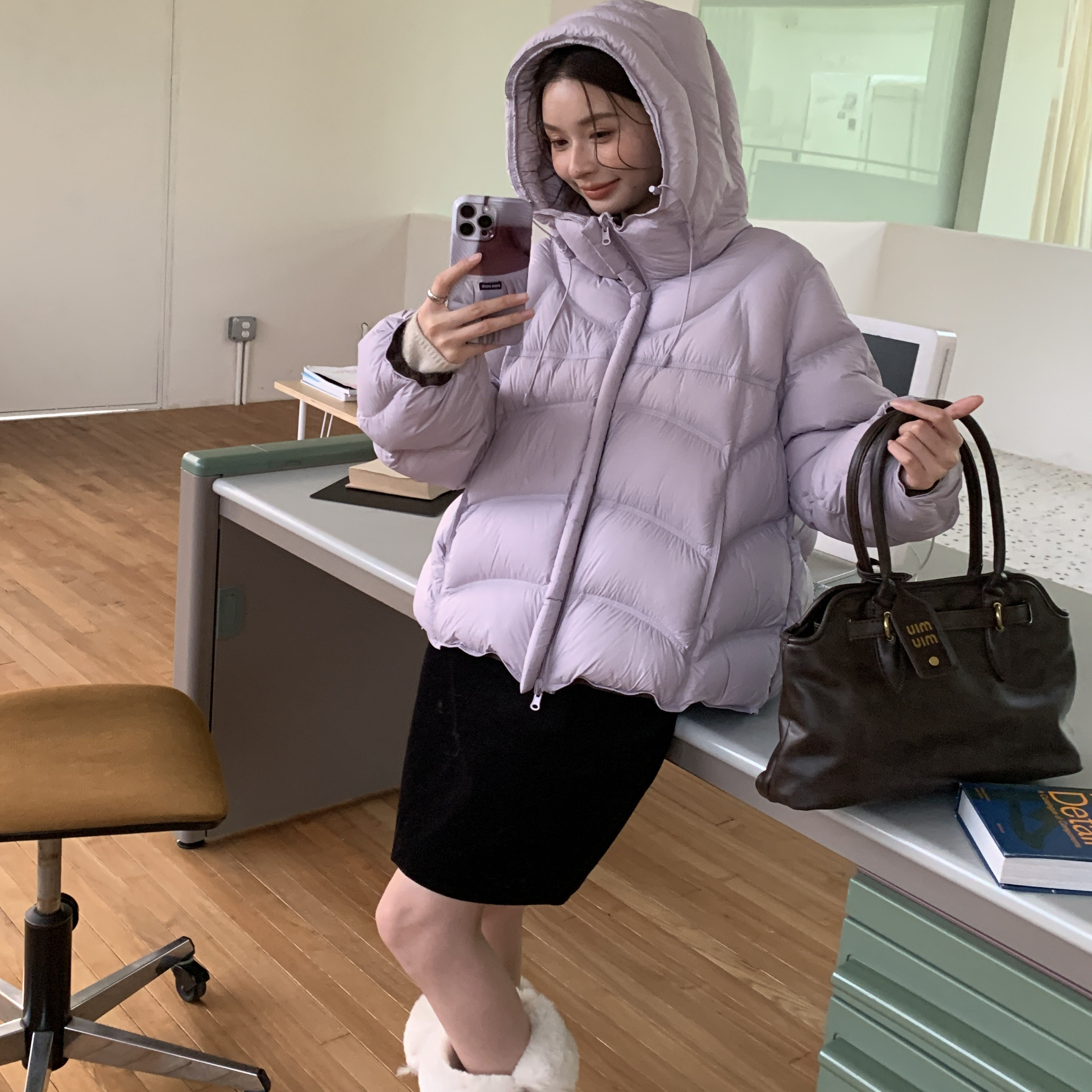 90白鸭绒连帽短款羽绒服女短2025秋冬新款宽松保暖时尚面包服外套