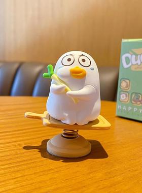 正版小刘鸭摇摇乐解压办公桌面摆件电动车中控台车载装饰品小礼物