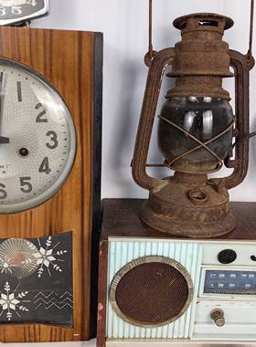 怀旧8090年代收音机民俗民宿摆件老物件老挂钟马灯收藏纪念品