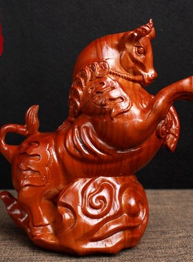 桃木牛摆件生肖牛实木雕刻牛气冲天吉祥物招财木质办公室客厅装饰