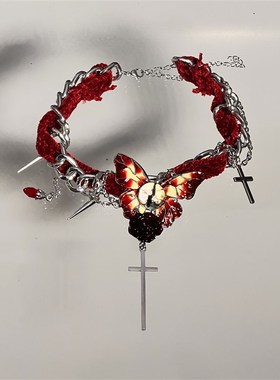 复古红色丝绒蝴蝶眼睛十字架项链女颈链小众设计高级感锁骨链配饰