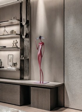 轻奢抽象人物戴帽长腿雕塑摆件样板房酒店电视柜客厅玄关艺术饰品