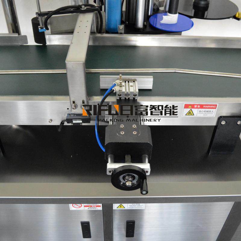 自动单面贴标机成品纸盒侧面贴标机纸盒连线贴标机,淘宝优惠券,粉丝福利购,淘宝优惠卷