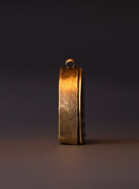 窗型大师天然矿物颜料纯手绘扎基拉姆唐卡嘎乌盒吊坠