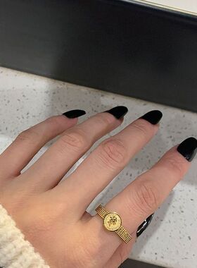 法式复古女王头像金戒