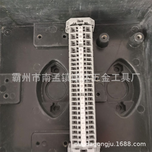 HZ4-24铁路终端盒免维护电缆接线盒铁路接头盒轨道施工绝缘型方向 - 图1