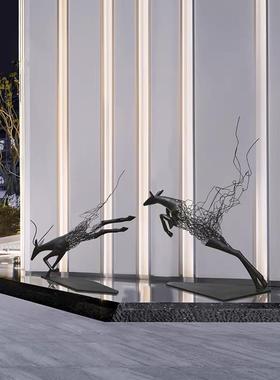 铁艺抽象钢丝镂空鹿雕塑酒店大堂售楼部草坪装饰品梅花鹿艺术摆件