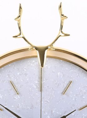 轻奢北欧鹿头挂钟家用客厅创意石英挂表时钟现代简约时尚挂墙钟表