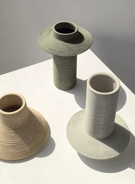 态生活轻奢诧寂风莫兰迪拉丝纹陶瓷花瓶客厅书房高颜值装饰品摆件