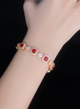 轻奢法式红色方糖手链女时尚小众设计感个性网红通勤W手链直播热