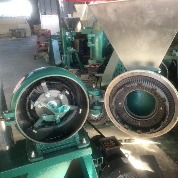 粮食研磨打粉机 加厚铸铁齿爪式玉米粉碎机 干湿两用大米粉碎机,淘宝优惠券,粉丝福利购,淘宝优惠卷