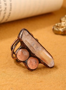 一个复古风天然白水晶六角柱粉晶圆饼手工烧焊镀T古铜开口可调戒