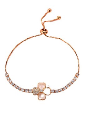 小方钻爱心花朵手链轻奢风女小众设计感高级O简约百搭精致新款饰