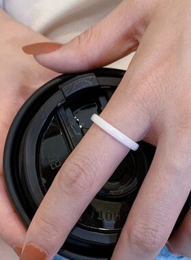 适合手粗的大码戒指女胖mm大号胖手陶瓷素圈尾戒时尚个性食指指环