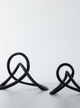 简约现代黑色树脂扭转绳结装饰摆件样板房客厅电视柜软装轻奢摆设