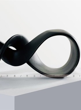 空合轻奢几何环形摆件样板间书房莫比乌斯L环售楼部壁柜抽象装饰