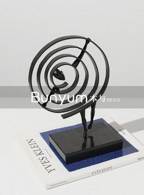 现代简约抽象f人物艺术摆件创意软装饰品客厅样板间书房桌面摆设