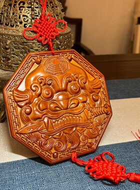 青蚨黄眉庵桃木狮头咬剑挂摆件