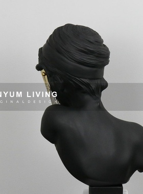 简约现代轻奢抽象人物雕塑家x居玄关摆件样板房间售楼处展厅摆设