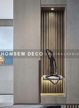 现代抽象黑色铁艺坐姿人物雕塑z摆件样板房售楼处大厅软装饰品摆