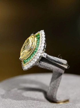 辉之翼珠宝 2023新款925银豪镶6*13Imm高碳钻黄钻时尚百搭女款戒