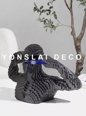 简约艺术抽象人物雕塑摆件样板间家居摆设博古架玄关客厅软装饰品