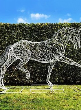 铁艺镂空马雕塑室内会展中心抽象动物摆件酒店别墅庭院美陈装饰品
