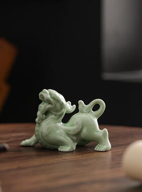 貔貅招财摆e件公母一对聚财旺财客厅玄关办公室桌面装饰陶瓷工艺