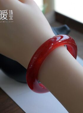 冰种石英岩玉手镯复古红色玉镯本命年水晶镯女款饰品酷似玛瑙玉髓