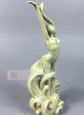 陶瓷工艺品石湾公仔家居礼品装饰品客厅酒柜人物摆件出水芙蓉促销