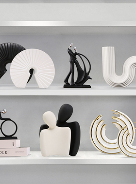 北欧创意c摆件家居客厅电视柜酒柜玄关办公室轻奢高档装饰工艺摆