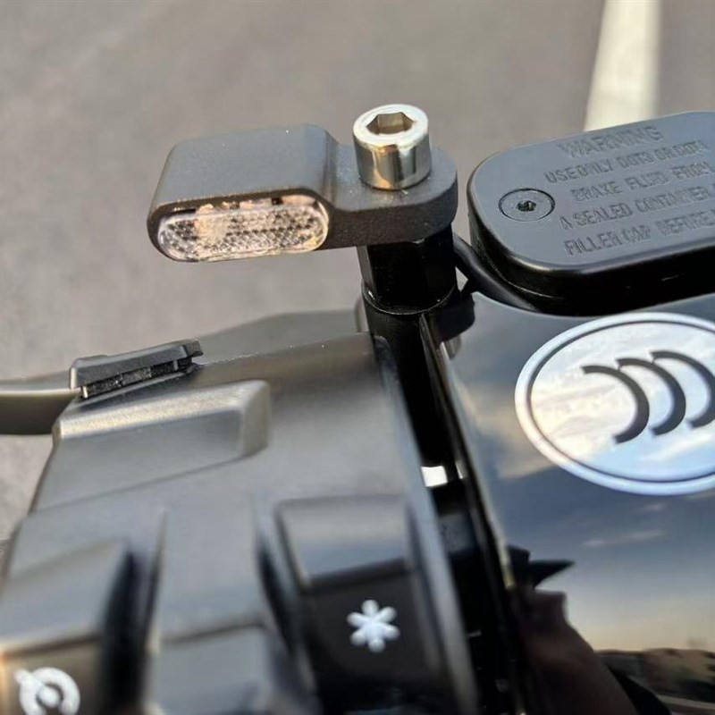 适用极核aAE5i PRO改装雷达盲区检测指示灯信号灯无损安装 - 图1